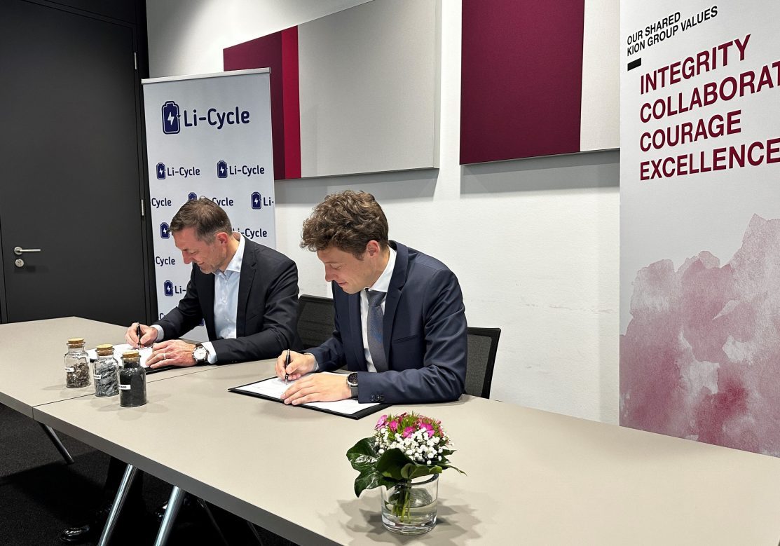 Li-Cycle's VP of Commercial and Corporate Developement in EMEA, Elewout Depicker signing agreement, which is for an initial period until 2030, has designated Li-Cycle as KION’s preferred global recycling partner.