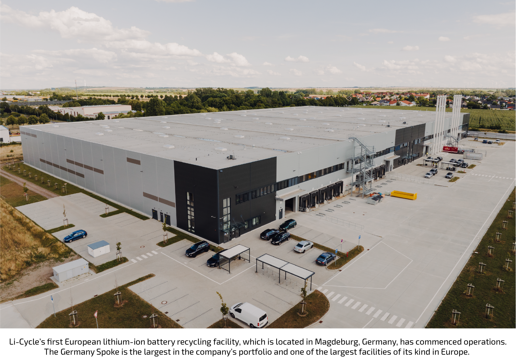 Li-Cycle’s first European lithium-ion battery recycling facility, which is located in Magdeburg, Germany, has commenced operations. The Germany Spoke is the largest in the company’s portfolio and one of the largest facilities of its kind in Europe.